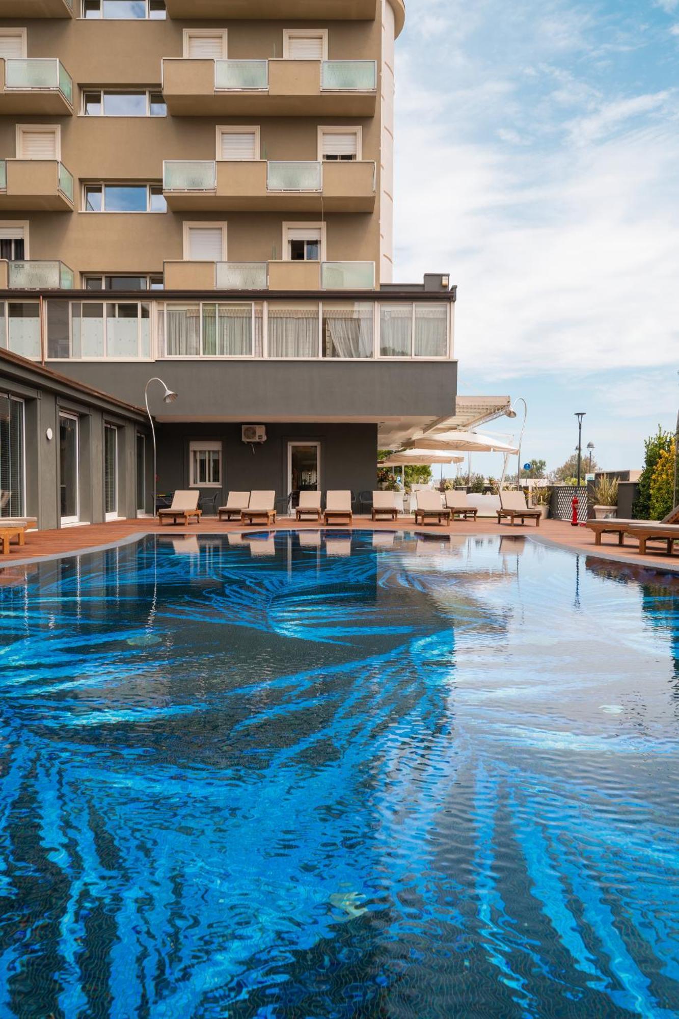 Brasil Seaview Hotel Milano Marittima Extérieur photo